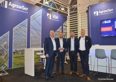 Henk and Johan van Tuijl, Bernardus van der Heide and Eric van der Klaauw with AgrowSer/VDH Foliekassen.